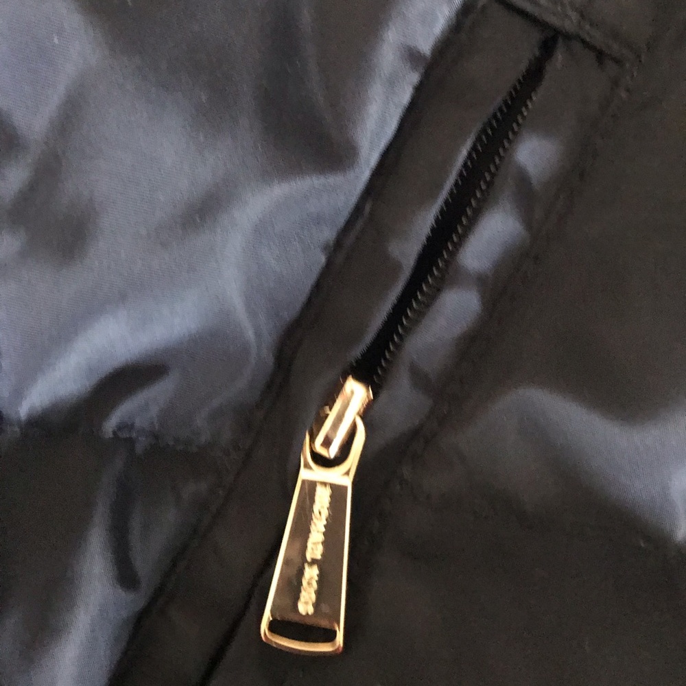 Michael Kors puffer coat. Navy color - Picture 3 of 4